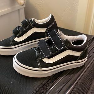 Vans children’s size 11 black and white never worn
